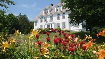 Acadia Oceanside Meadows Inn