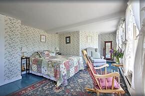Acadia Oceanside Meadows Inn
