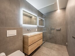 Wagram Apartment for 8 Peoples