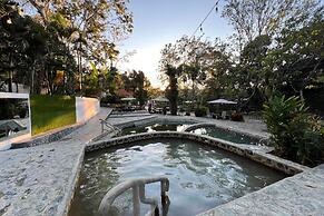 Hotel Termales La Montaña