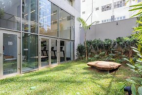 Luxo em rua icônica no Itaim Bibi