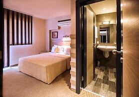 Expo Hotel