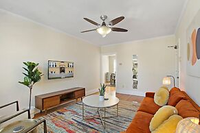 Ideal 1BR Apt - Cullom C2