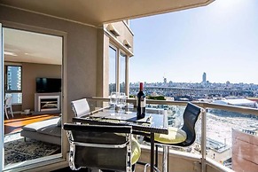 Convenient Downtown Flat