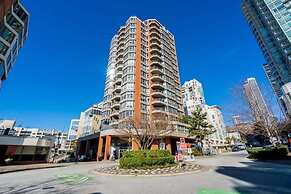 Convenient Downtown Flat