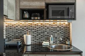 1BR Rooftop Pool Ocean View C189