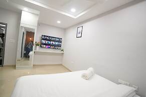 New Prestige Hotel