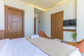 Gate 9 Tower -Studios & Apts Mar Mikhael