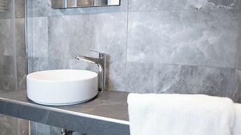 Suites 215 Colosseum - Guesthouse
