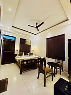 Sahani Hotel