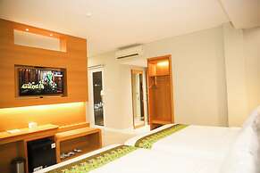 Front One Hotel Papua Lestari