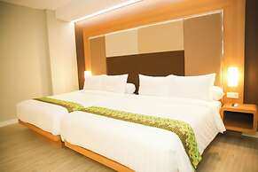 Front One Hotel Papua Lestari