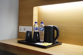 Front One Hotel Papua Lestari