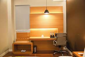 Front One Hotel Papua Lestari