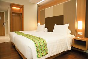 Front One Hotel Papua Lestari