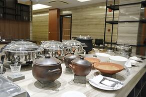 Front One Hotel Papua Lestari