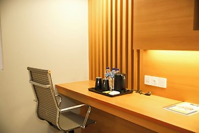 Front One Hotel Papua Lestari