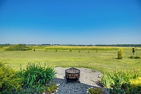 Grill Out, Play Pool: Huge Home on Lake Champlain!
