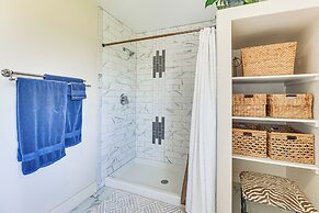 Grill Out, Play Pool: Huge Home on Lake Champlain!