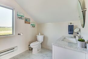 Grill Out, Play Pool: Huge Home on Lake Champlain!