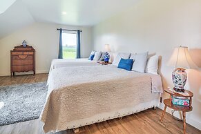 Grill Out, Play Pool: Huge Home on Lake Champlain!