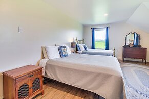 Grill Out, Play Pool: Huge Home on Lake Champlain!