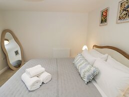 Silverstone Paddock Retreat