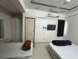 Hotel Narayan Executive Gujrat