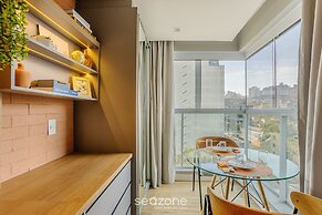 Apt w/ Balcony Mins From Subway Fdk0074
