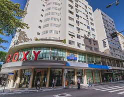 Studio com Wi-fi e Ar a 45m da Praia de Copacabana