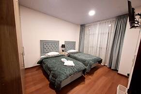 Sarawi Inn
