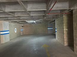 Mountain View, Pool & Gym (2506)