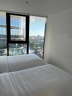 Luxury Apartments w Rooftop Pool CBD