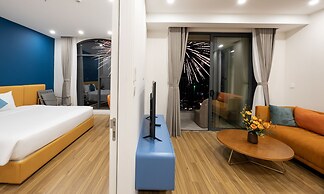 Skywave Apartment Firework Delight
