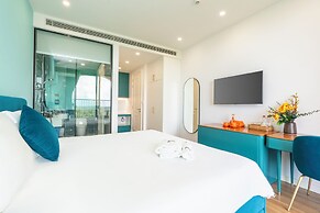 Skywave Apartment Firework Delight
