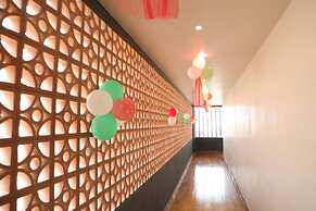HOTEL CENTER POINT GUEST HOUSE