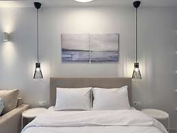 Kono Studios & Suites