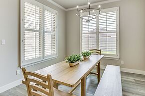 8 Mi to Texas Tech: Spacious Lubbock Home