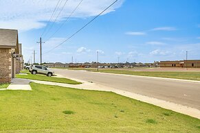 8 Mi to Texas Tech: Spacious Lubbock Home