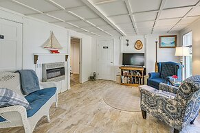 Explore Coastal Maine! Cozy Apt w/ Yard & Garden