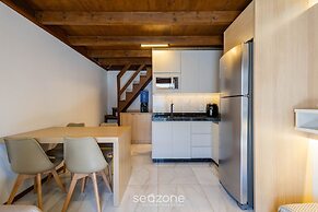 Comfortable and Sophisticated Accommodations Just Minutes From the Bea