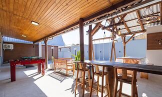 Comfortable and Sophisticated Accommodations Just Minutes From the Bea