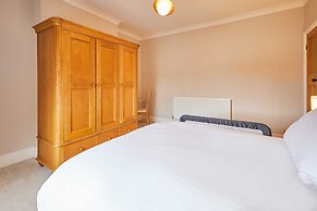 Host Stay Bristol Avenue