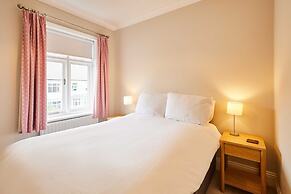 Host Stay Bristol Avenue