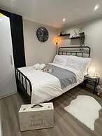 manchester modern signature studio