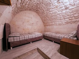 toprak konak