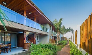 2 Suite Apartment in Condo With Pool Eko0008