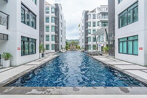 4BR Pool Mountain Views C205