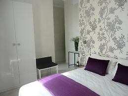 CAMEO B&b