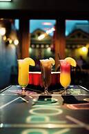 Scarlett Near Mount Zion